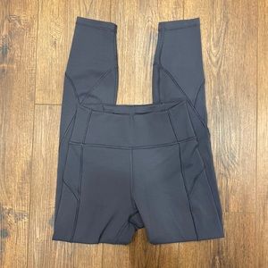 LULULEMON *like new* leggings